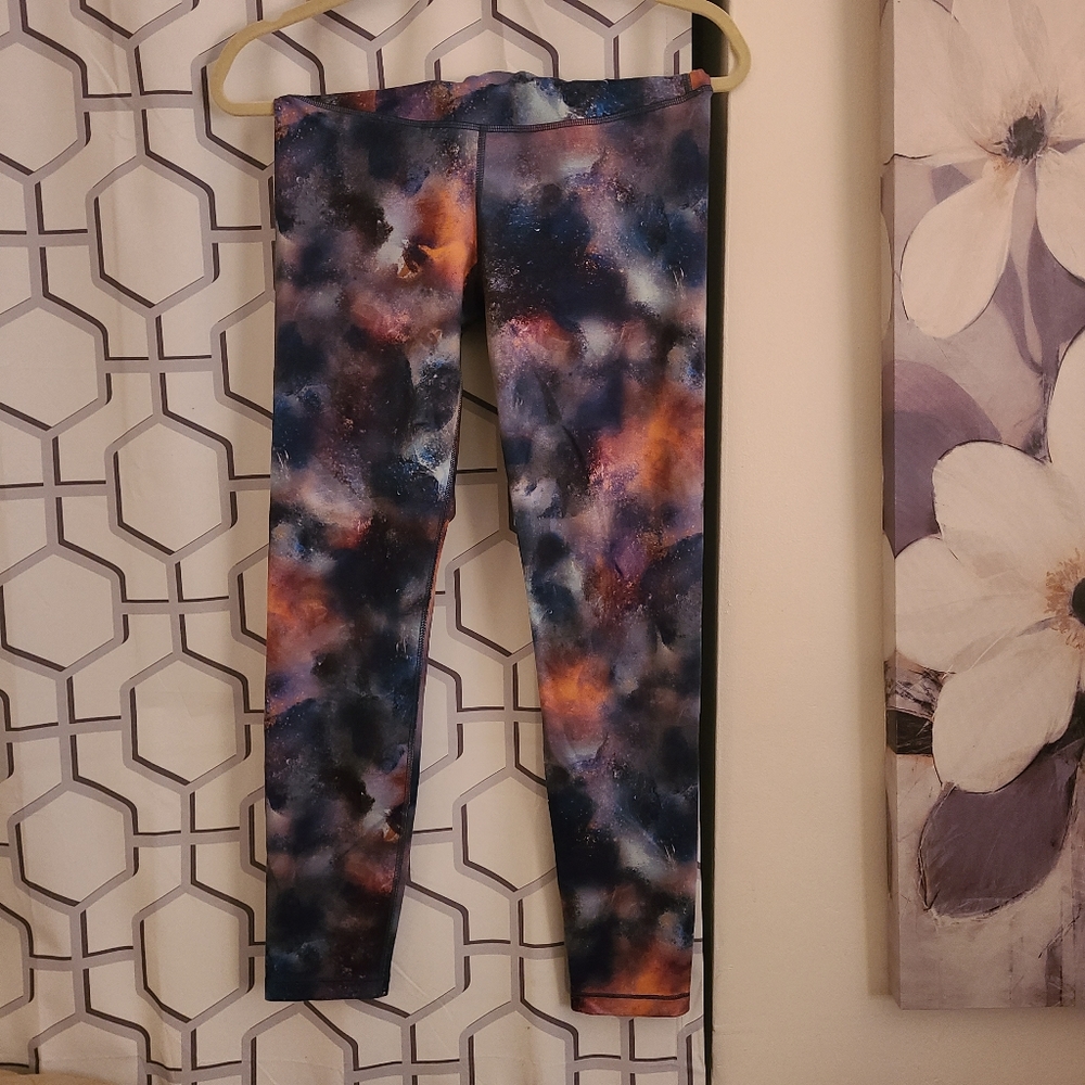 EUC Athleta Girl leggings size XXL. Spacedye print